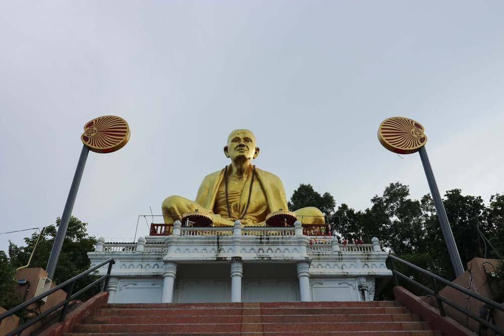 Kruba Srivichai Monument