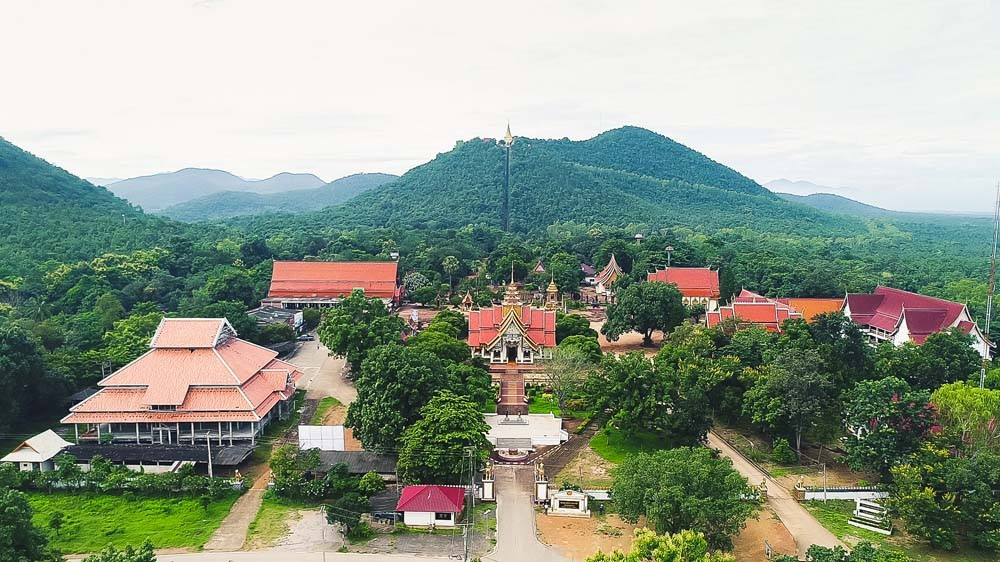 Phra Buddhabart Tak Pha寺庙