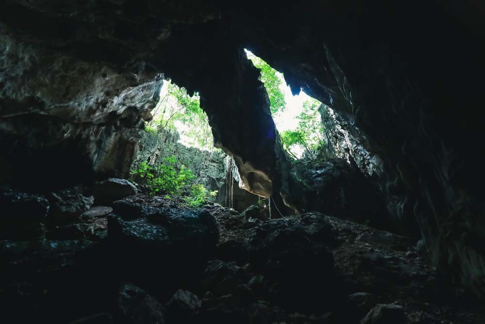 Luang Pha Wiang Cave