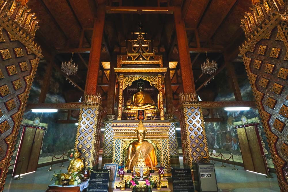 Phra Phutthabat Huai Tom寺庙（古巴翁师父寺庙）