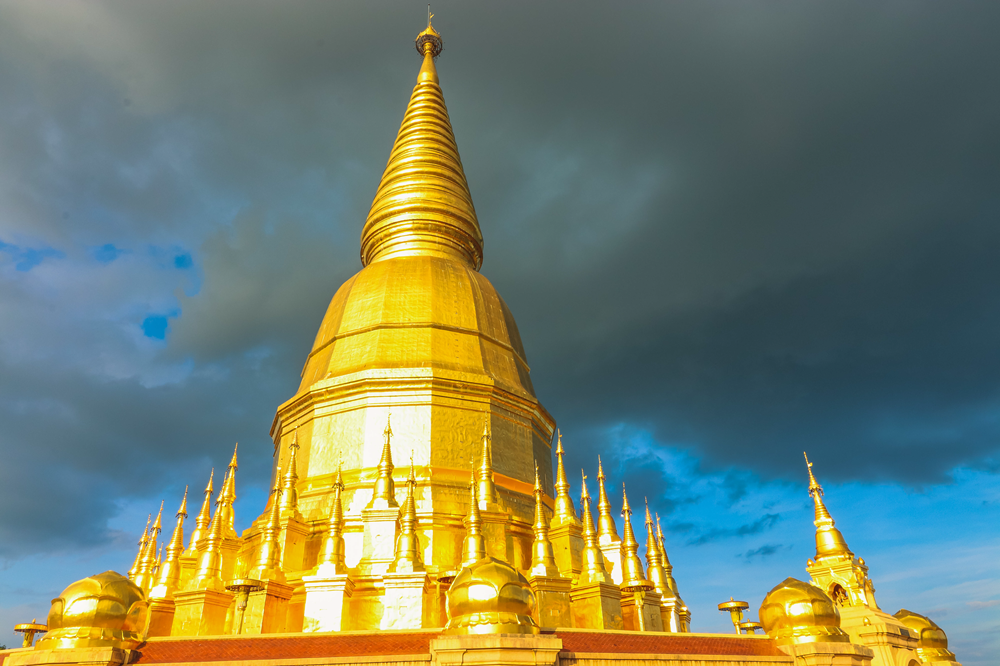 Wat Maha Chedi Sri Wiang Chai