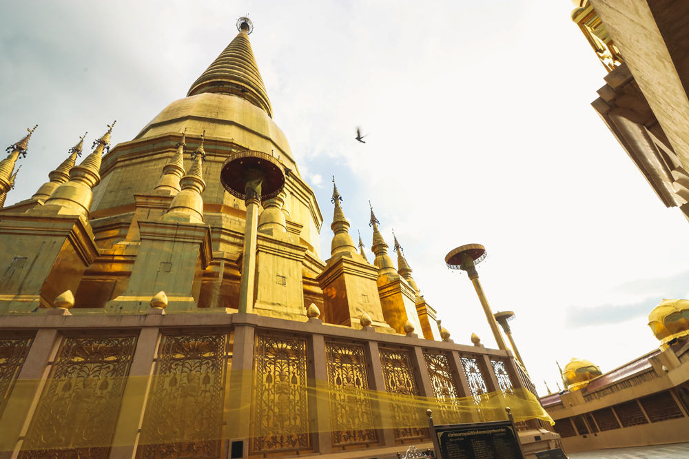 Wat Maha Chedi Sri Wiang Chai