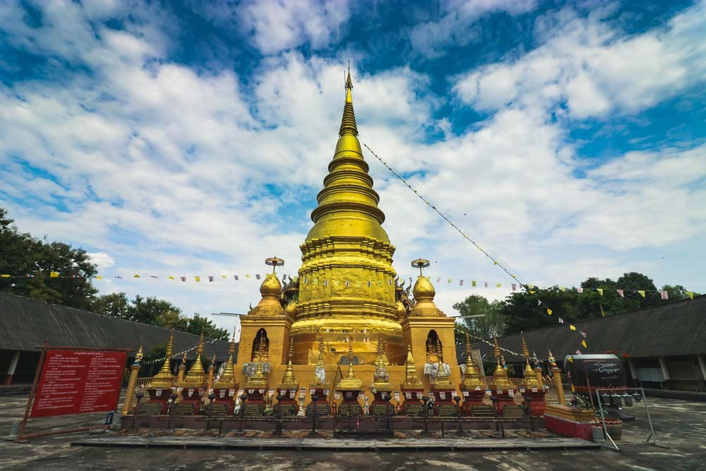 Wat Phra That Klang Wiang