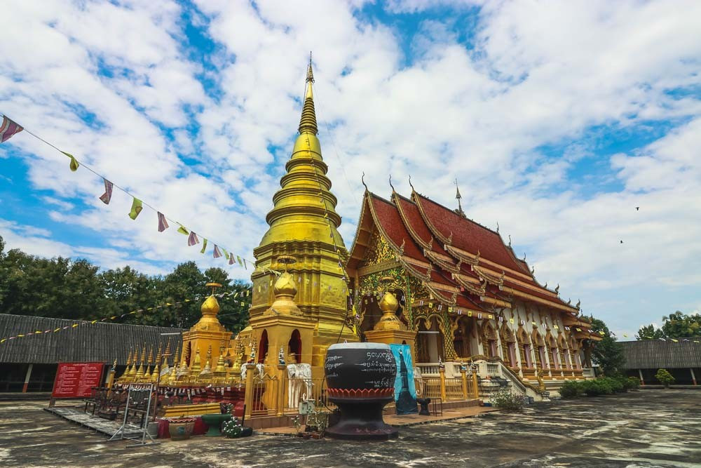 Phra that duang deaw寺庙