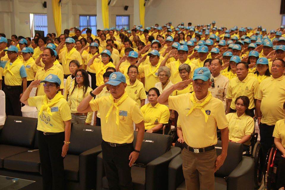 จังหวัดลำพูน ร่วมรับชมการถ่ายทอดสดพระราชพิธีเสด็จพระราชดำเนินเลียบพระนคร โดยขบวนพยุหยาตราทางชลมารค เนื่องในพระราชพิธีบรมราชาภิเษก พุทธศักราช 2562