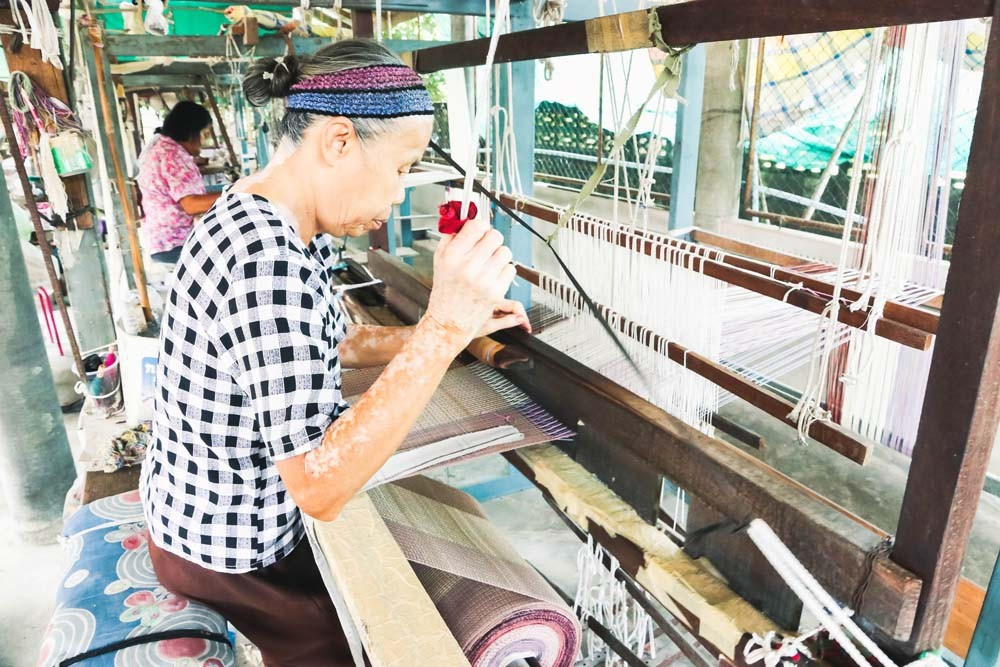 Ban Don Luang cotton Weaving Community