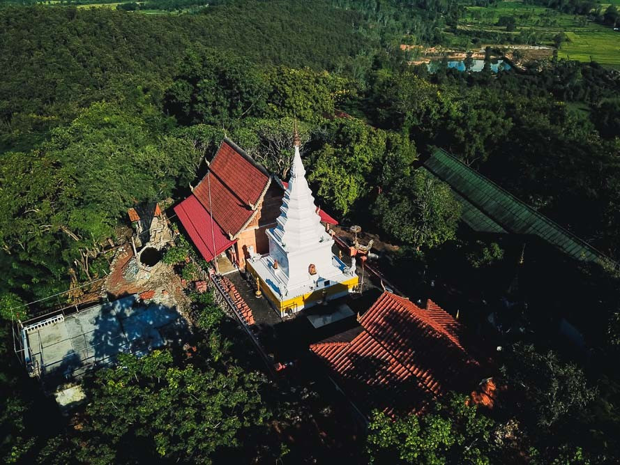 วัดพระธาตุดอยห้างบาตร