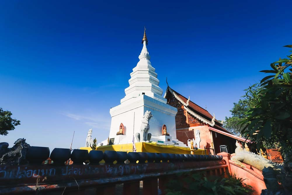 Wat Phra That Doi  Hang Bat