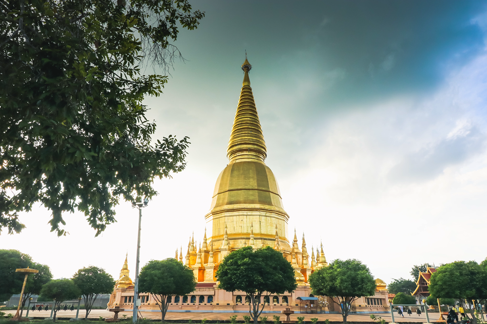 Wat Maha Chedi Sri Wiang Chai