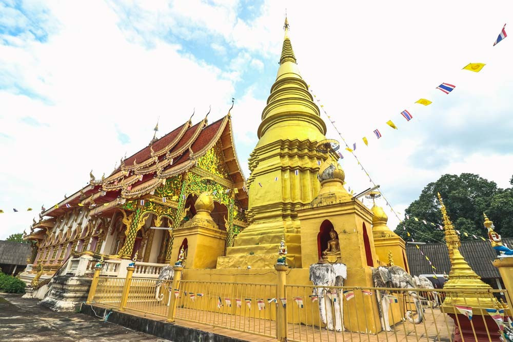 Phra that duang deaw寺庙