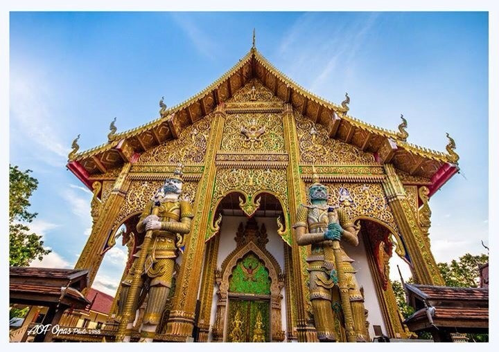 Ban Lao Temple, Phra Chao Ta Khiew (Green Eyes God)