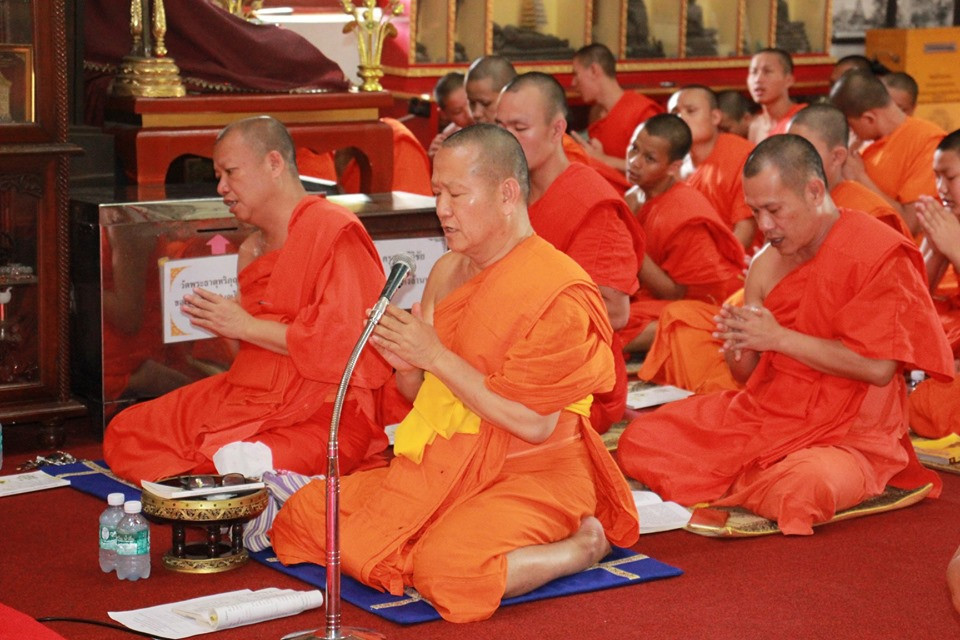 จังหวัดลำพูนประกอบพิธีเจริญพระพุทธมนต์ถวายเป็นพระกุศล และถวายพระพรแด่ สมเด็จพระอริยวงศาคตญาณ สมเด็จพระสังฆราช สกลมหาสังฆปริณายก เนื่องในโอกาสทรงเจริญพระชนมายุ 92 พรรษา