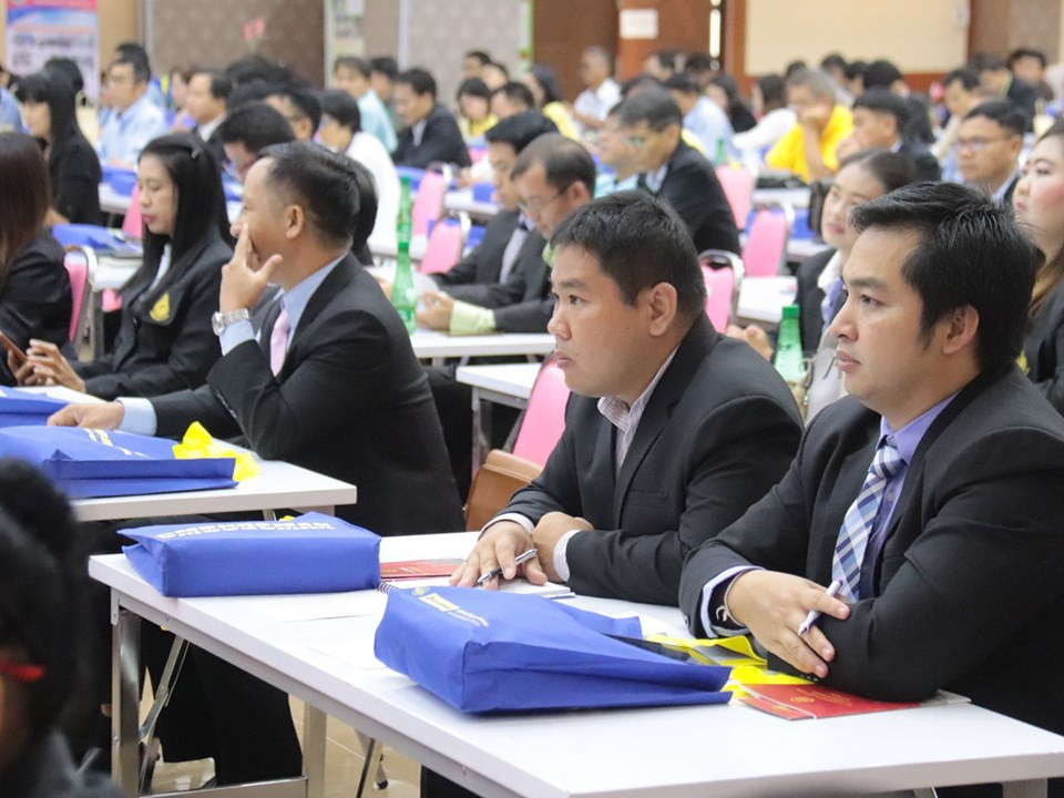 สำนักงานผู้ตรวจการแผ่นดิน ร่วมกับ จังหวัดลำพูน จัดงานสัมมนา “ผู้ตรวจการแผ่นดินเปิดบ้านคุณธรรม”และการศึกษาดูงานเพื่อเพิ่มศักยภาพเครือข่ายผู้ตรวจการแผ่นดินตามโครงการบูรณาการเครือข่ายโรงเรียนคุณธรรม จริยธรรม และองค์กรธรรมาภิบาลผู้ตรวจการแผ่นดิน