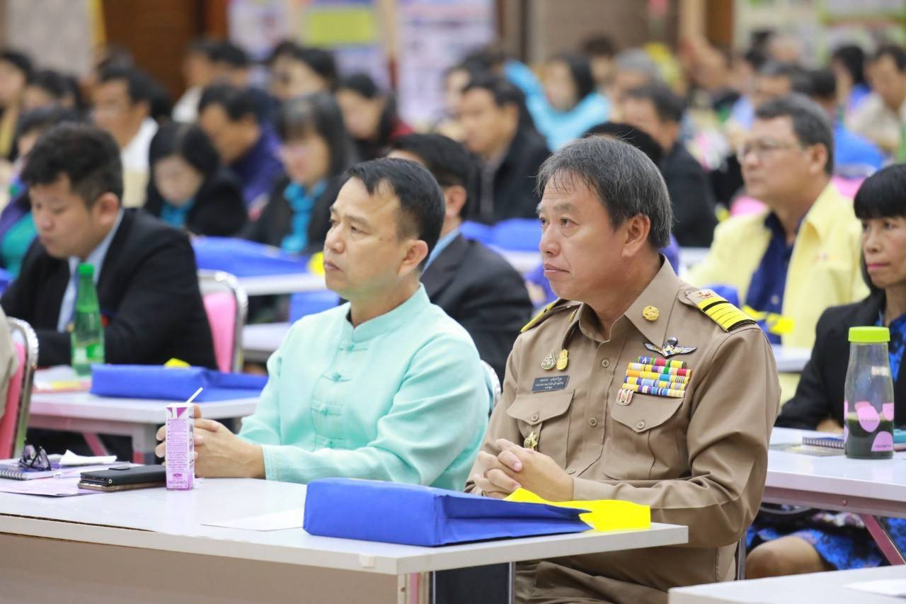 สำนักงานผู้ตรวจการแผ่นดิน ร่วมกับ จังหวัดลำพูน จัดงานสัมมนา “ผู้ตรวจการแผ่นดินเปิดบ้านคุณธรรม”และการศึกษาดูงานเพื่อเพิ่มศักยภาพเครือข่ายผู้ตรวจการแผ่นดินตามโครงการบูรณาการเครือข่ายโรงเรียนคุณธรรม จริยธรรม และองค์กรธรรมาภิบาลผู้ตรวจการแผ่นดิน