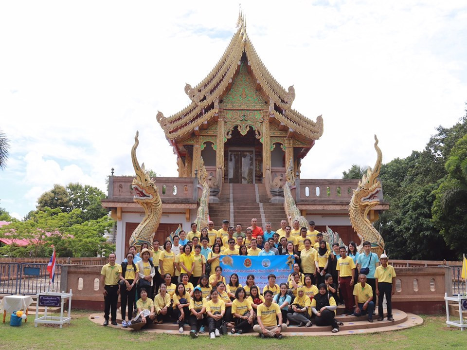 เลขาธิการสำนักงานผู้ตรวจการแผ่นดิน และเครือข่ายโรงเรียนคุณธรรมร่วมกันปลูกต้นไม้เพิ่มพื้นที่สีเขียว ที่ชุมชนบ้านป่าตึงงาม ในกิจกรรมบำเพ็ญประโยชน์ต่อสังคมและสิ่งแวดล้อมตามโครงการบูรณาการเครือข่ายโรงเรียน คุณธรรม จริยธรรม และองค์กรธรรมาภิบาลผู้ตรวจการแผ่นดิน