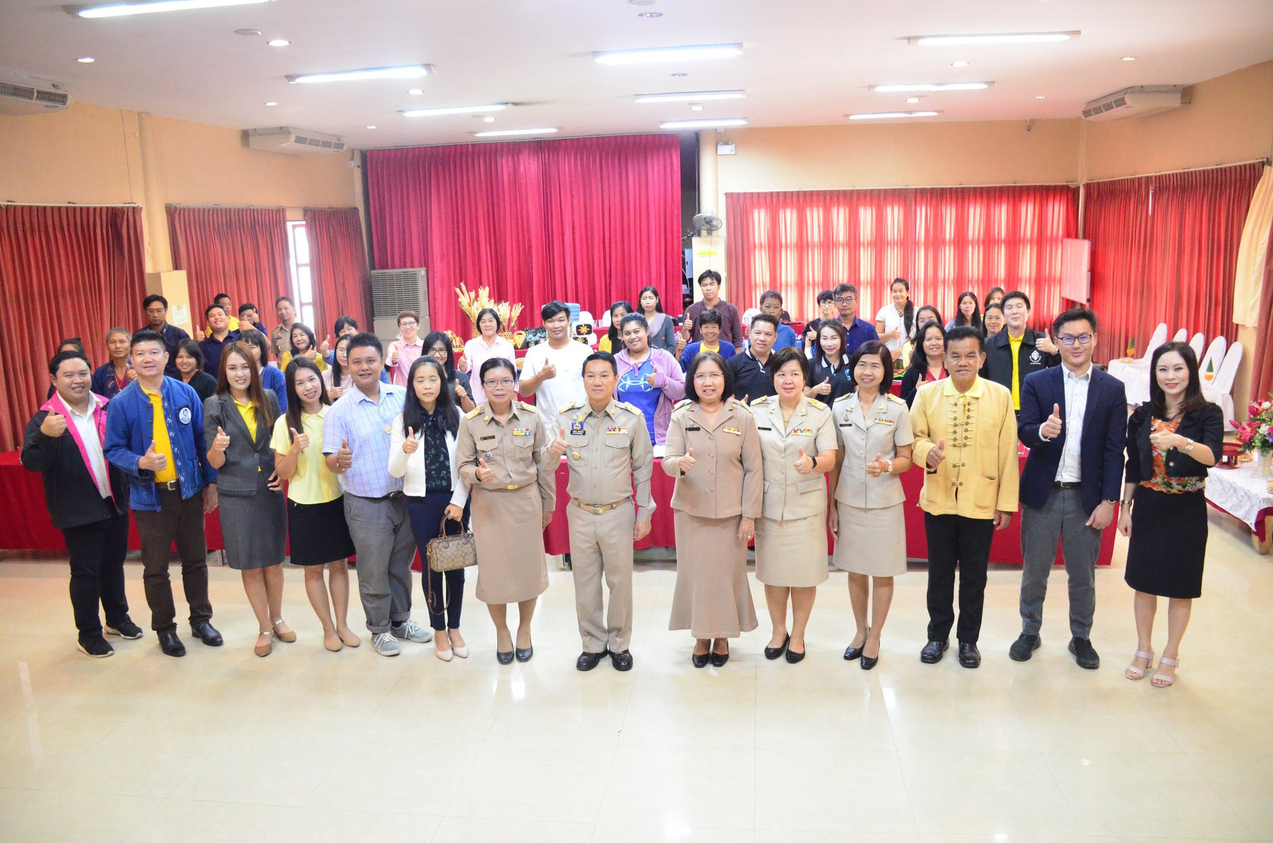 ศูนย์เรียนรู้การพัฒนาสตรีและครอบครัวเฉลิมพระเกียรติ 72 พรรษา บรมราชินีนาถ จังหวัดลำพูน จัดโครงการพัฒนาธุรกิจสตรีและครอบครัว (Co-working space) จังหวัดลำพูน – เชียงใหม่ เสริมสร้างมิติการเรียนรู้ ให้สตรีก้าวสู่ตลาดดิจิทัล ยุค Thailand 4.0