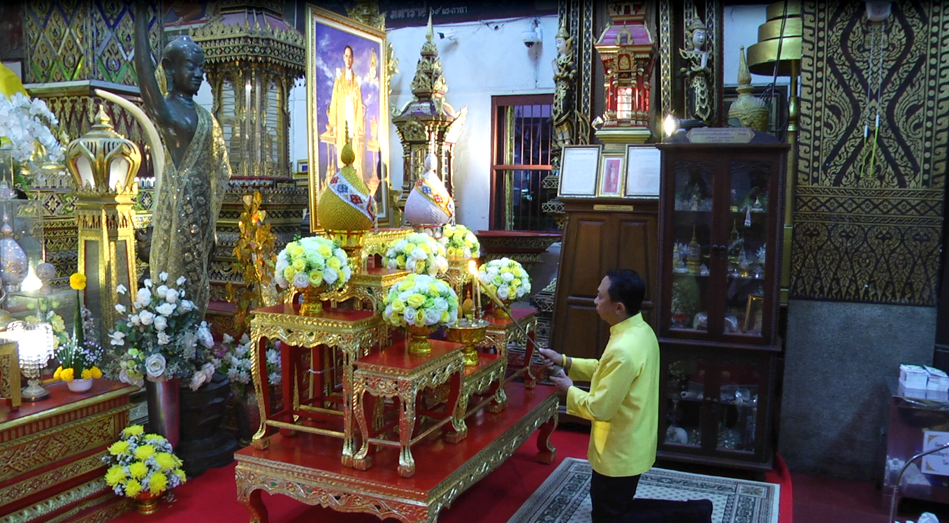 จังหวัดลำพูนประกอบพิธีแสดงพระธรรมเทศนา บทเทศนา "ภูมิกถา" เรื่องดินและวันดินโลก และพิธีจริญพระพุทธมนต์ และเจริญจิตตภาวนาเพื่อถวายเป็นพระราชกุศล เนื่องในวันพ่อแห่งชาติ