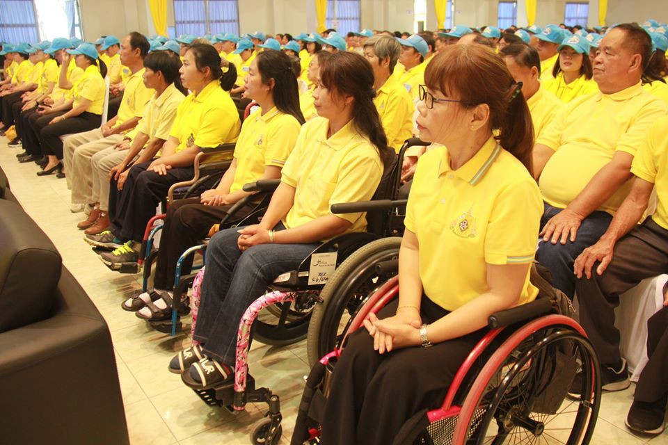 จังหวัดลำพูน ร่วมรับชมการถ่ายทอดสดพระราชพิธีเสด็จพระราชดำเนินเลียบพระนคร โดยขบวนพยุหยาตราทางชลมารค เนื่องในพระราชพิธีบรมราชาภิเษก พุทธศักราช 2562