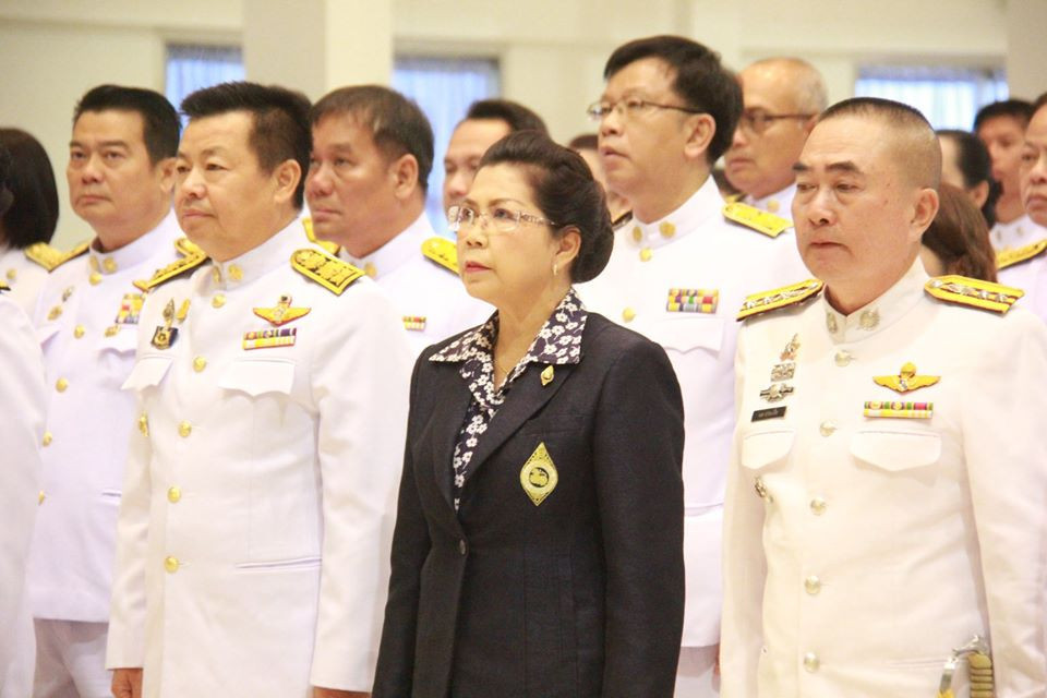 จังหวัดลำพูน ประกอบพิธีรับพระราชทานพระบรมฉายาลักษณ์ พระบาทสมเด็จพระวชิรเกล้าเจ้าอยู่หัว และสมเด็จ พระบรมราชินี เนื่องในโอกาสมหามงคลพระราชพิธีบรมราชาภิเษก พุทธศักราช 2562