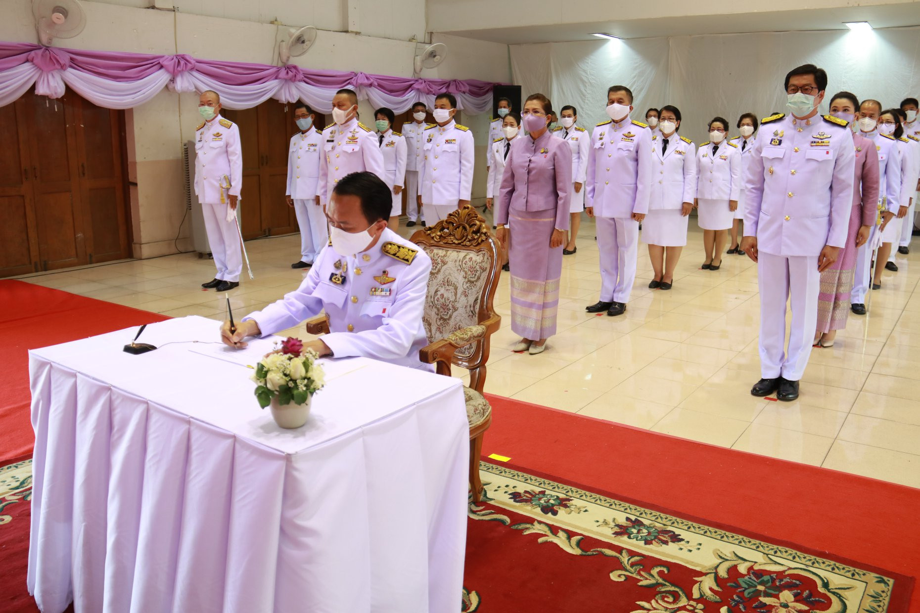 จังหวัดลำพูน จัดพิธีลงนามถวายพระพรชัยมงคล สมเด็จพระนางเจ้าฯ พระบรมราชินี เนื่องในโอกาสวันเฉลิมพระชนมพรรษา 3 มิถุนายน 2563